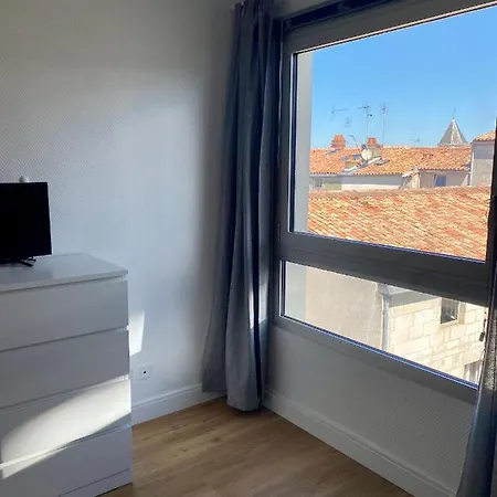 1 Piece, Hyper Centre, Grosse Horloge Apartmán *