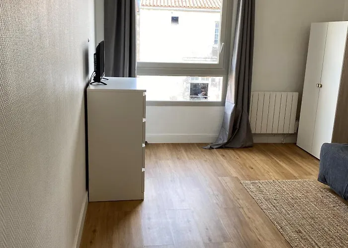 Appartement 1 Pièce, Hyper Centre, Grosse Horloge *